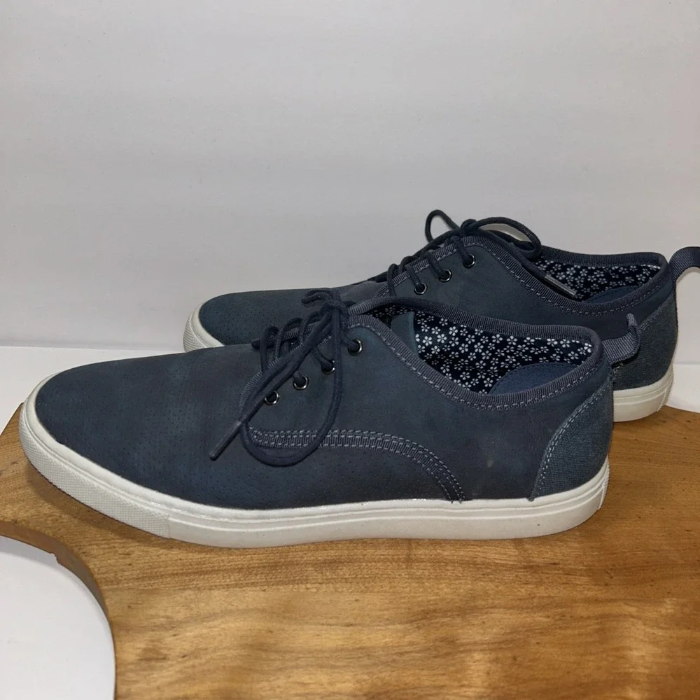 Steve Madden these steve